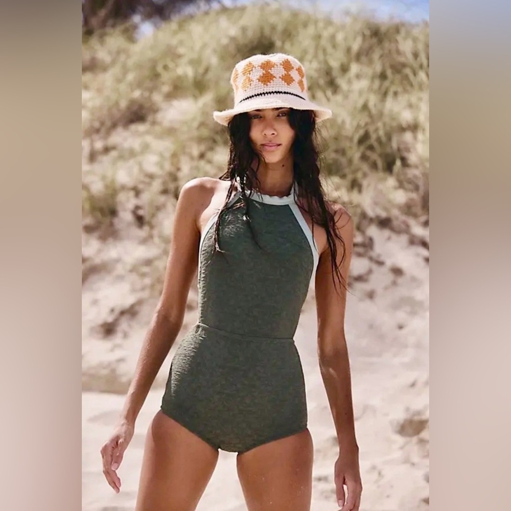 Free People free-est Heidi Surf Suit One Pc Swimsuit Ties Textured Green